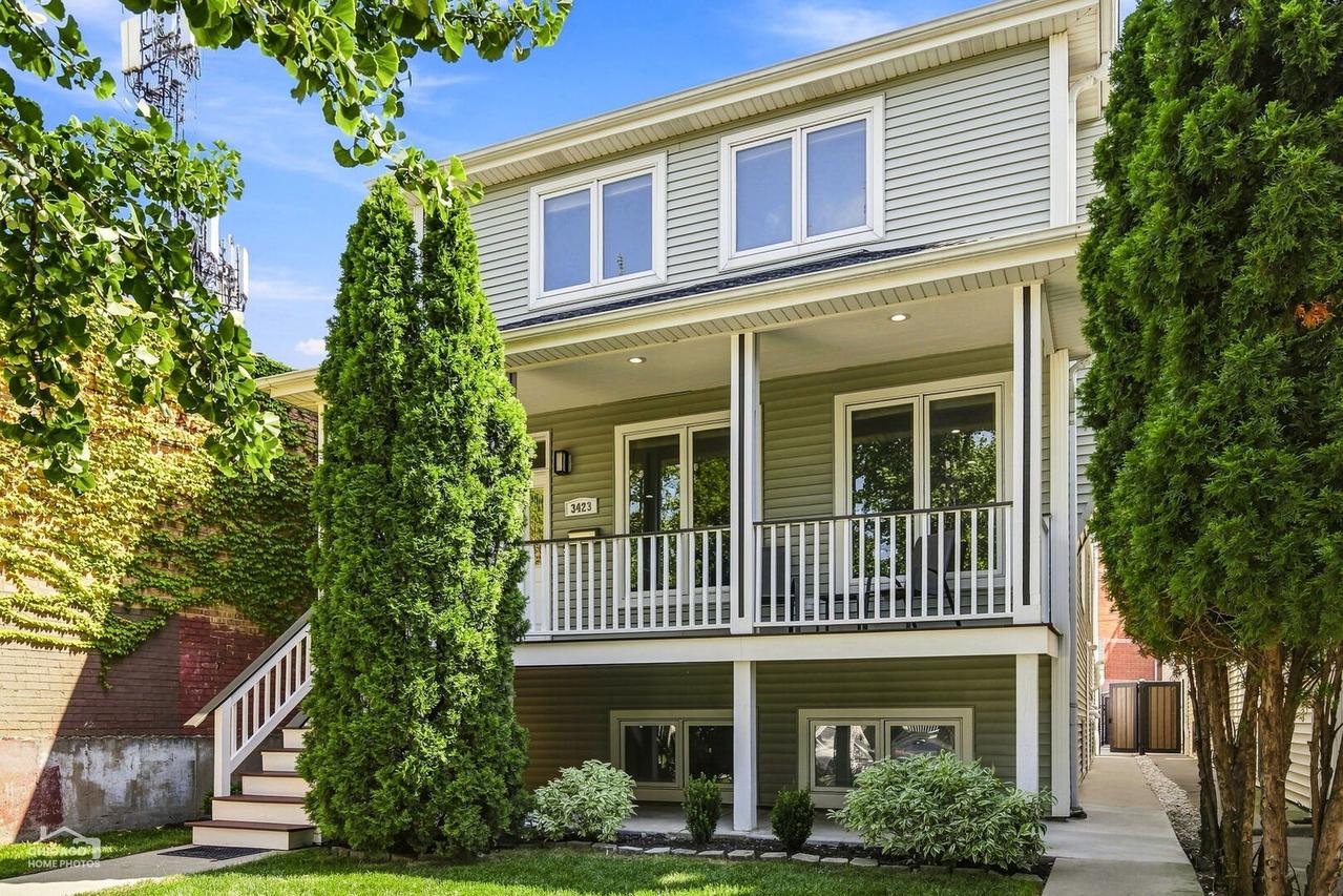 3423 N Albany Ave., Chicago, IL 60618