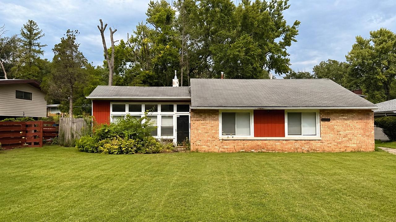 54 Monee Rd., Park Forest, IL 60466