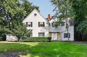 New Homes For Sale This Week That Attend Hinsdale Middle School: September 4th to September 10th