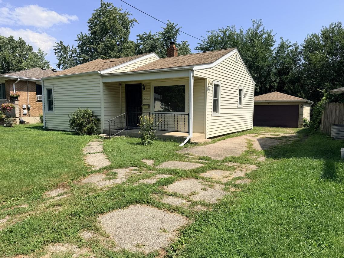 717 N May St., Aurora, IL 60506