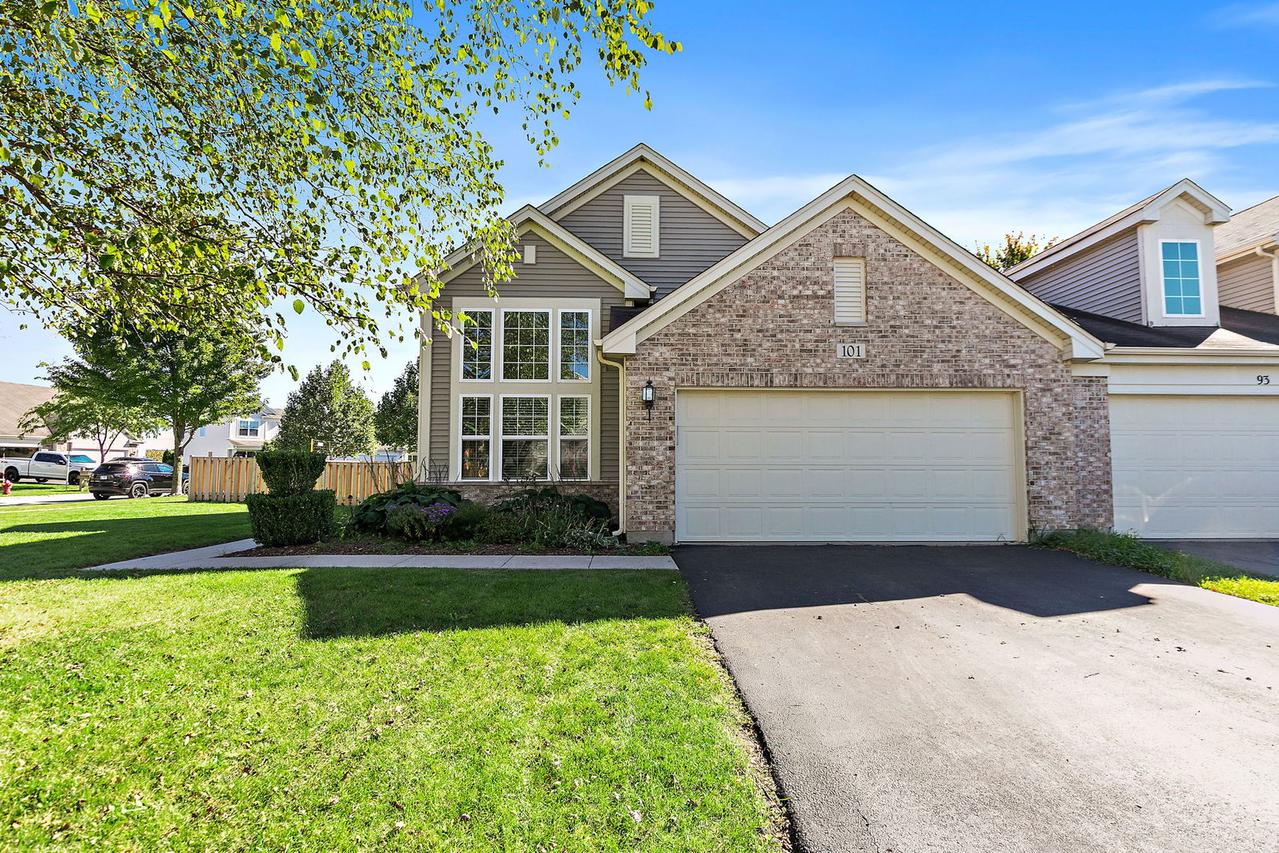 101 Boathouse Rd., Pingree Grove, IL 60140