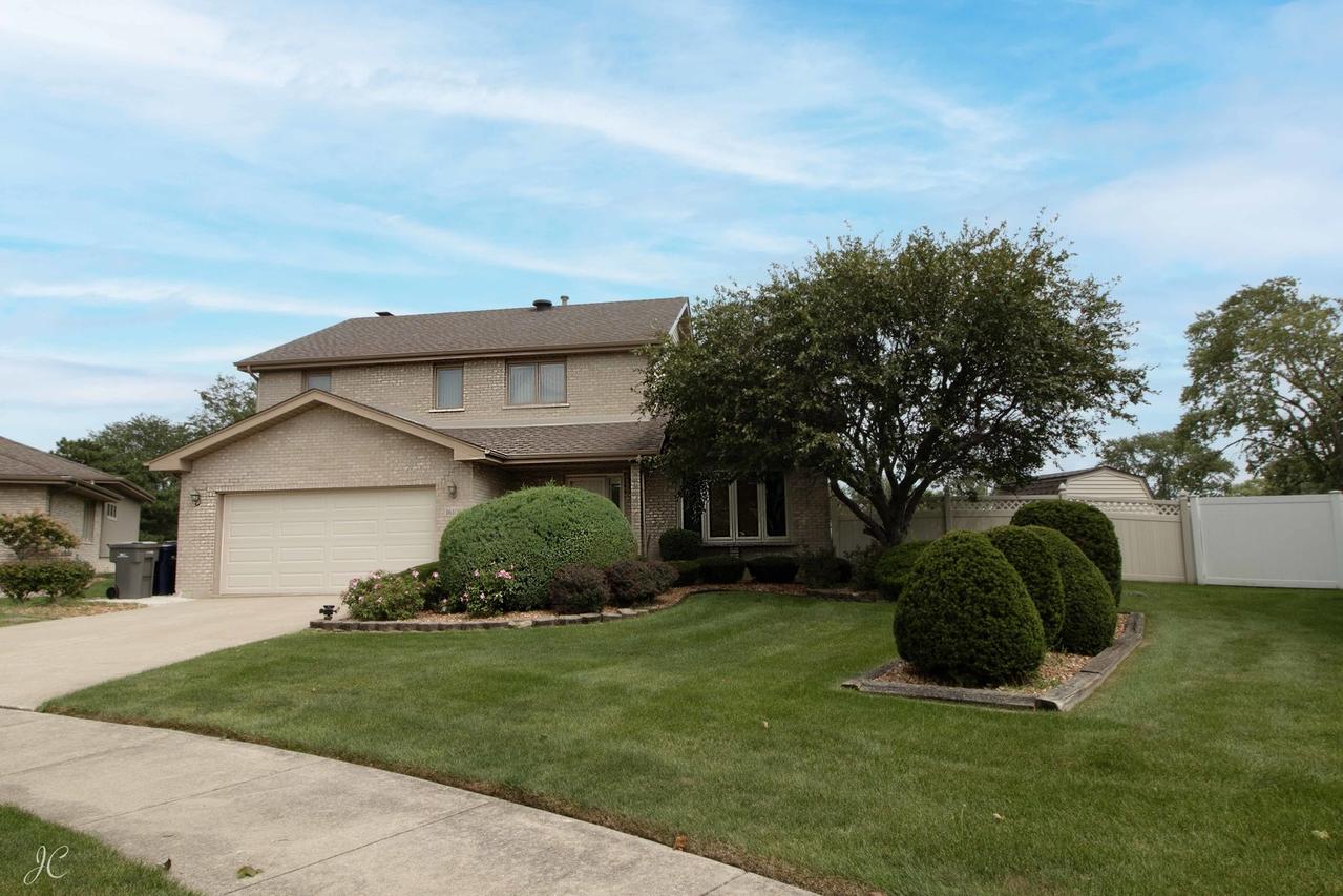 16101 Rosebud Pl., Orland Hills, IL 60487