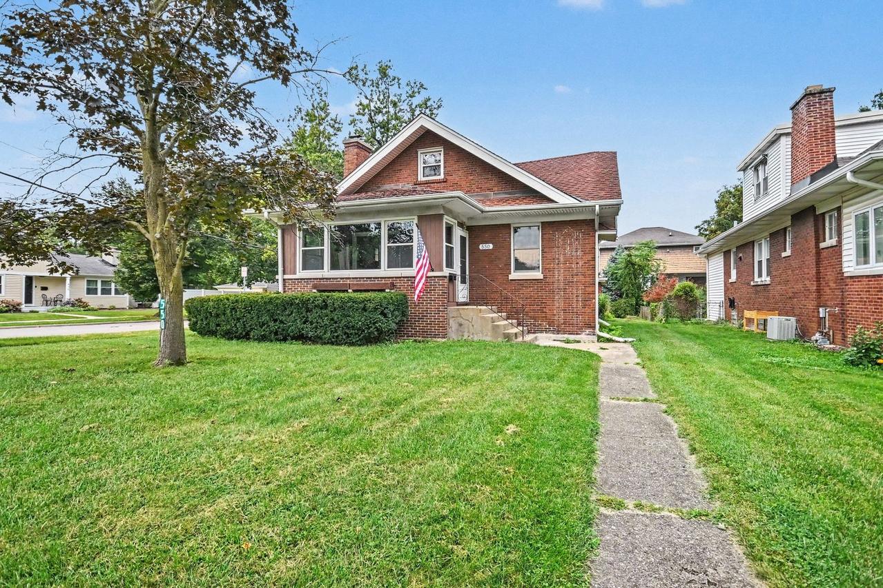 550 S Oakland Ave., Villa Park, IL 60181
