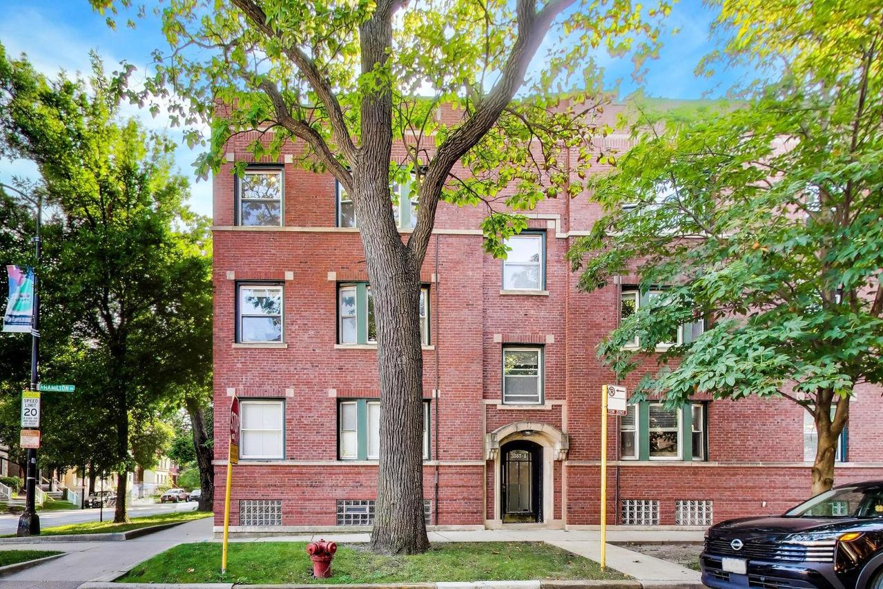 3557 N Hamilton Ave. #3, Chicago, IL 60618