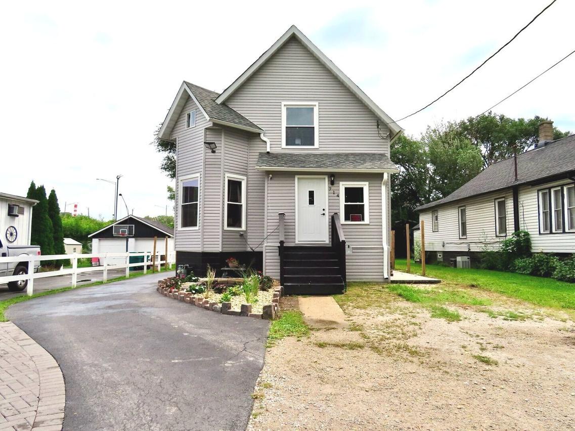 714 S Joliet St., Joliet, IL 60436