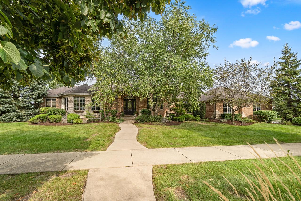 12991 Mayfair Dr., Lemont, IL 60439
