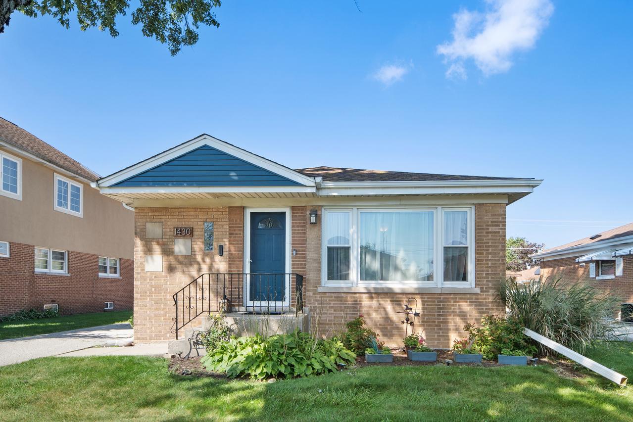 1430 Homestead Rd., La Grange Park, IL 60526