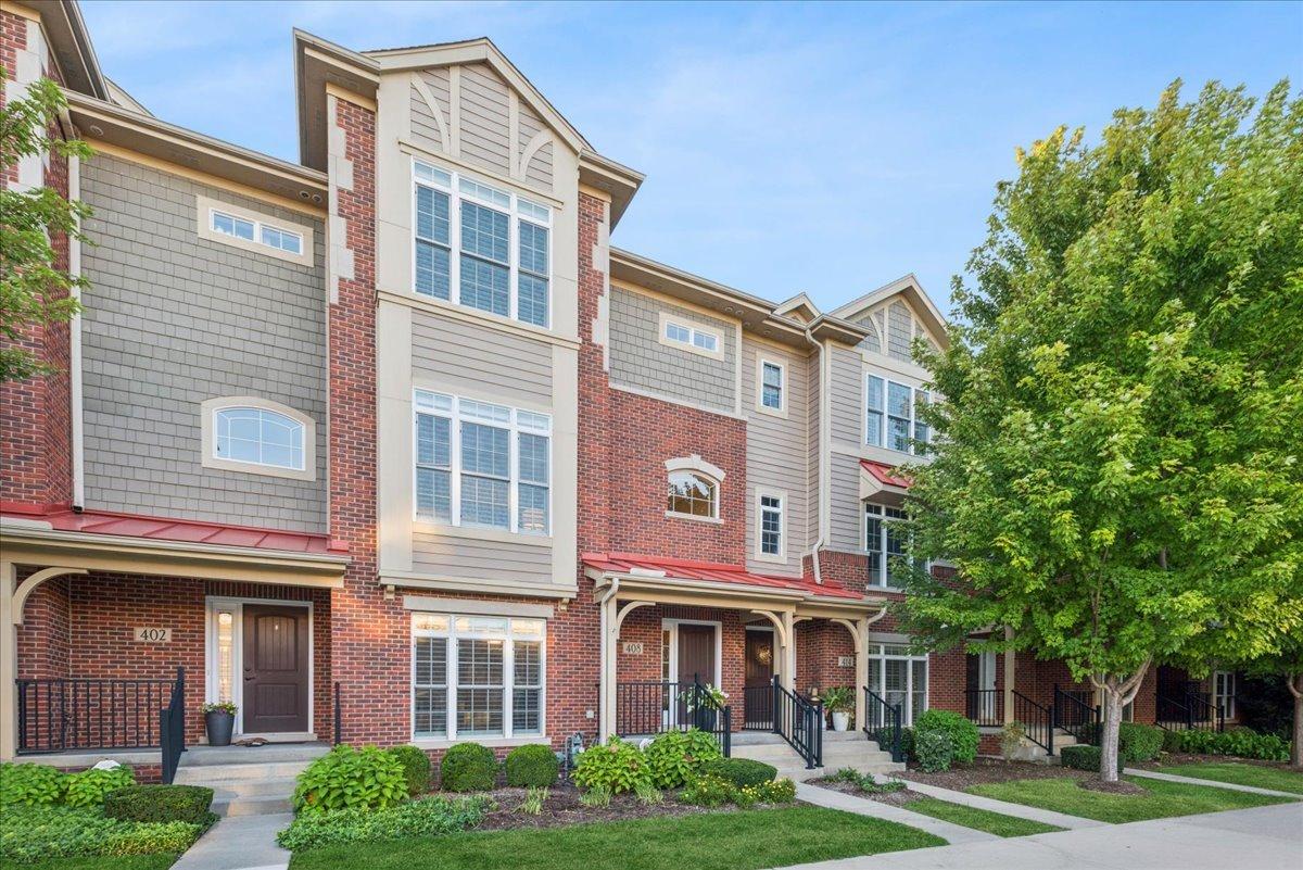 408 N 1st St., Geneva, IL 60134