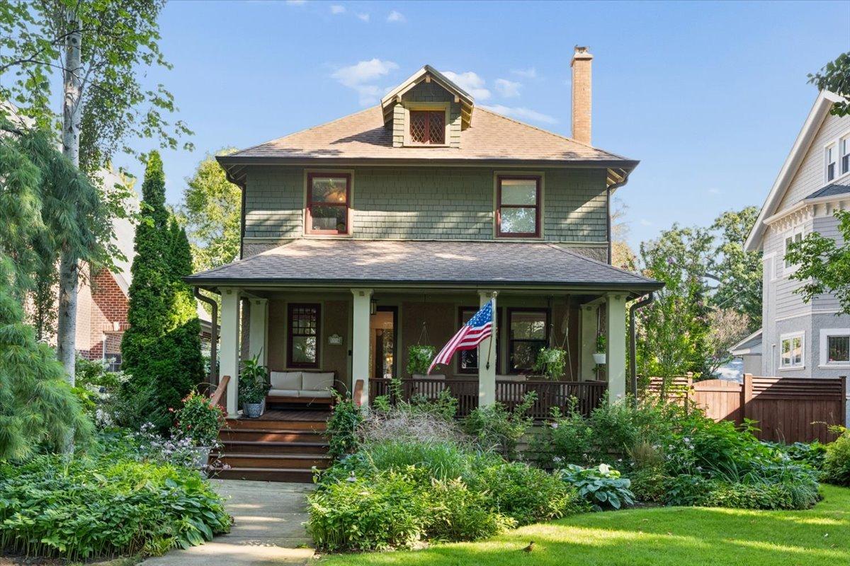1116 Elmwood Ave., Wilmette, IL 60091