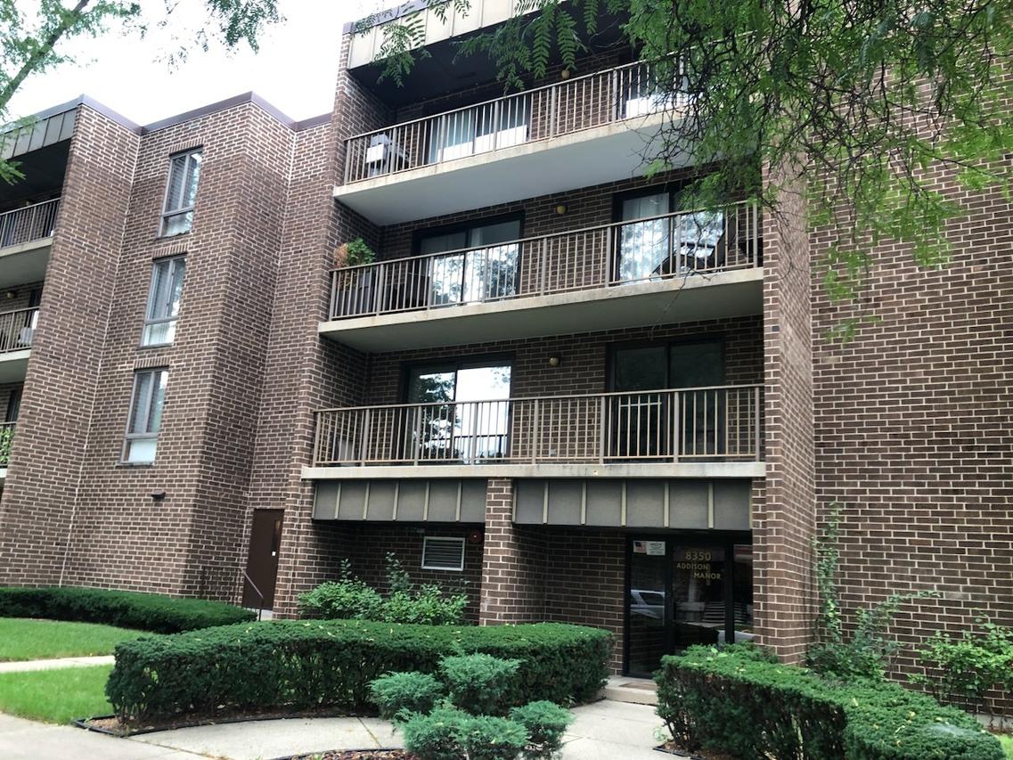 8350 W Addison St. #202, Chicago, IL 60634