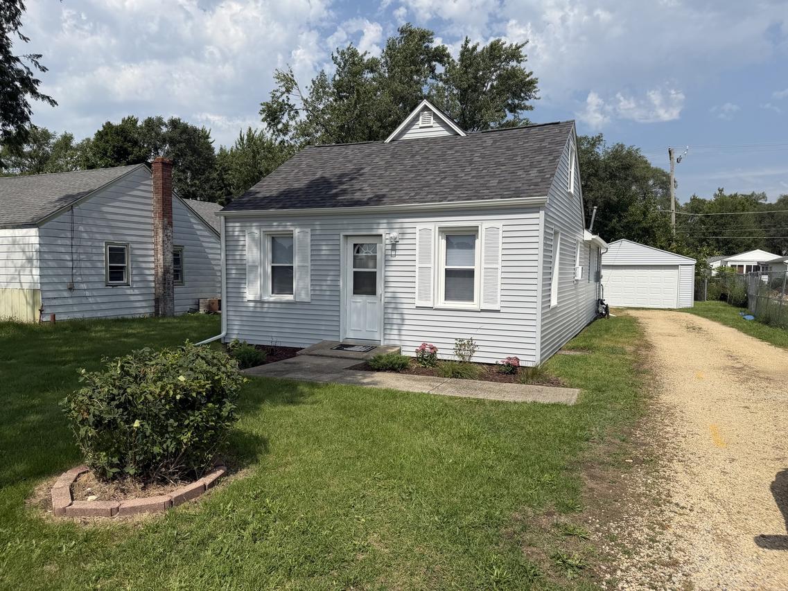 918 Windsor Rd., Loves Park, IL 61111