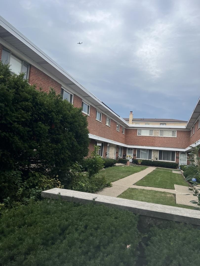 3950 W Glenlake Ave. #A, Chicago, IL 60659