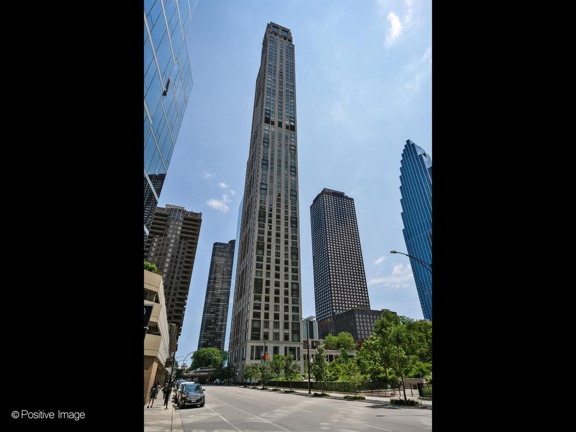451 E Grand Ave. #4107, Chicago, IL 60611