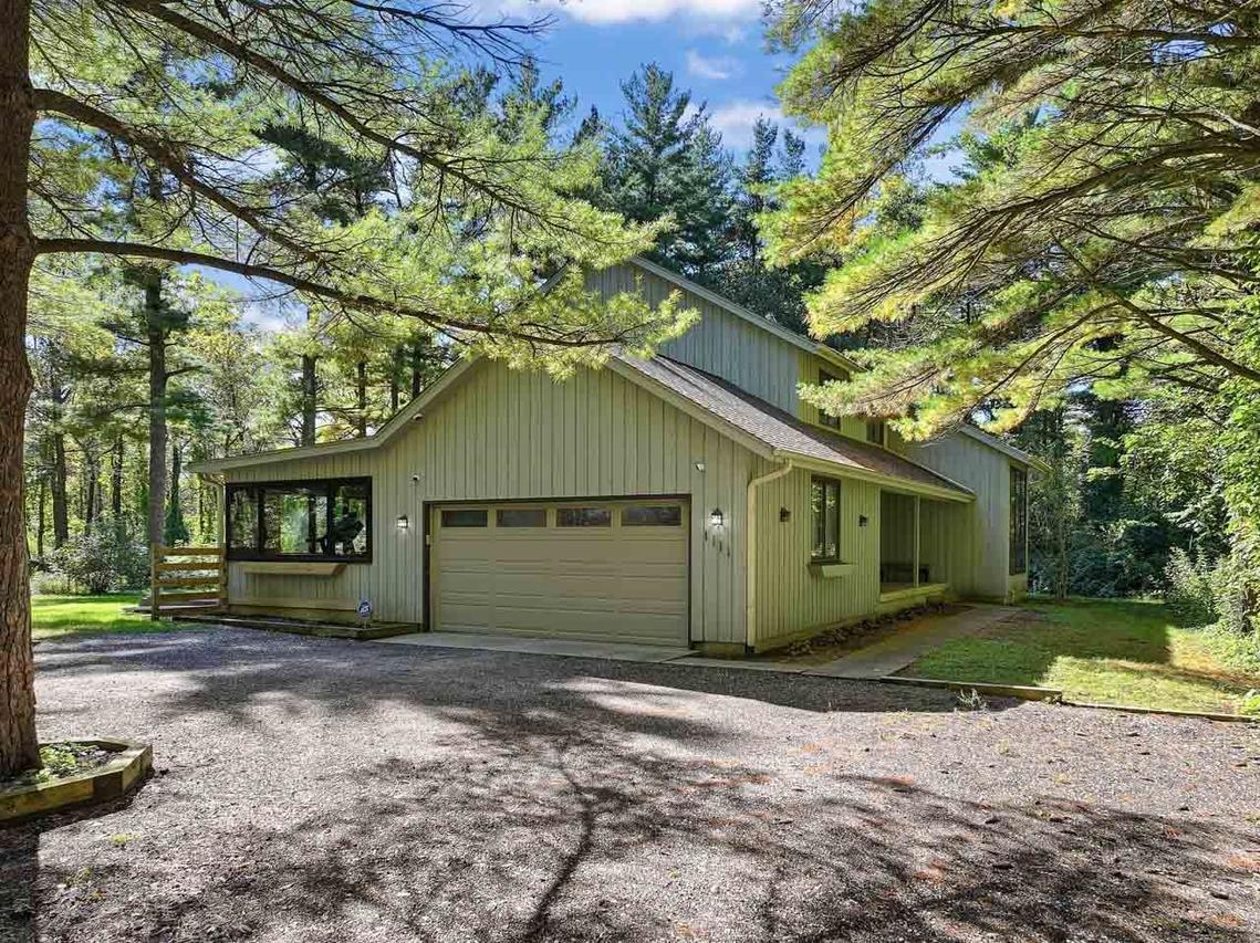 8505 Concord Dr., Bull Valley, IL 60098