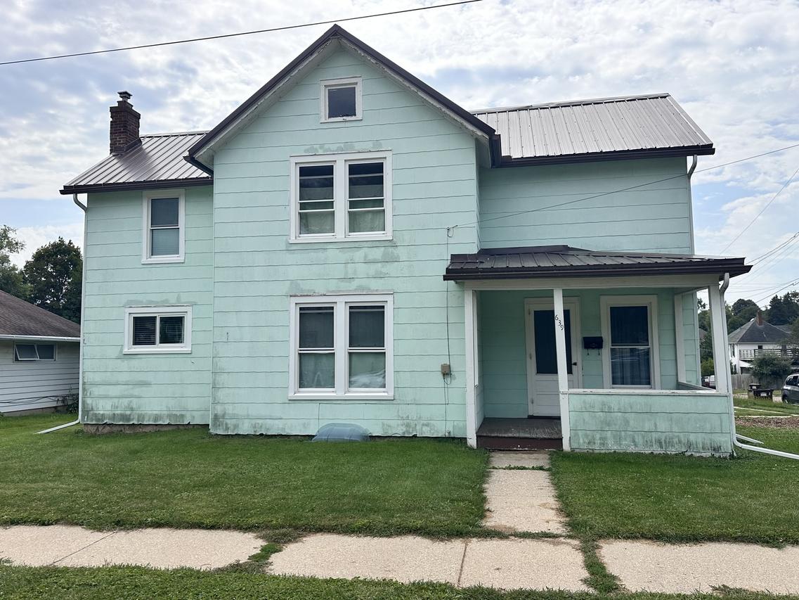 639 W Ordway St., Freeport, IL 61032