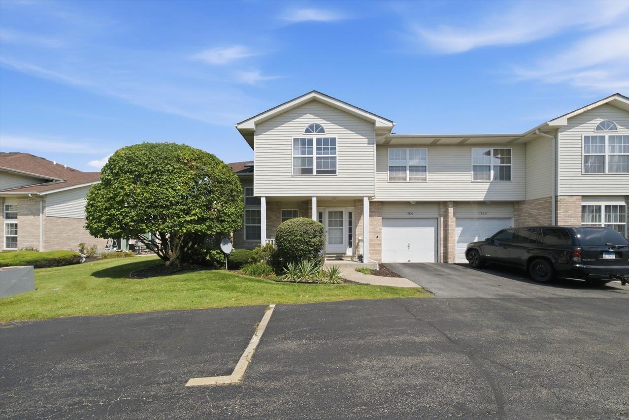 7420 Maple Dr., Justice, IL 60458