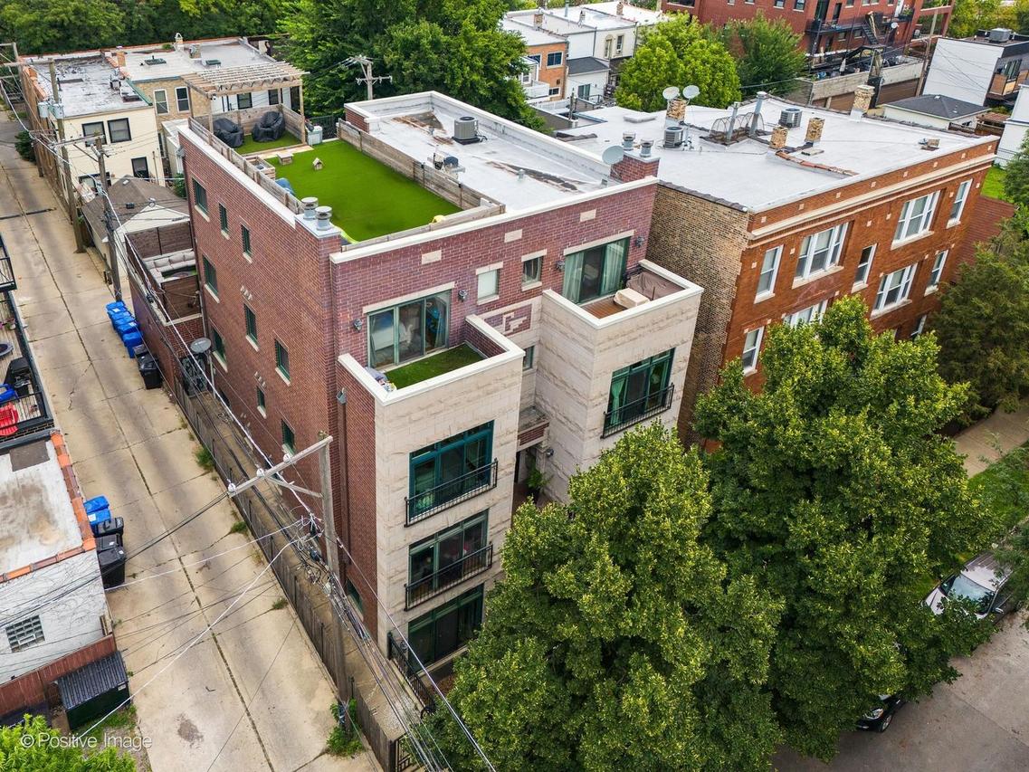 2342 W Montana St. #2W, Chicago, IL 60647