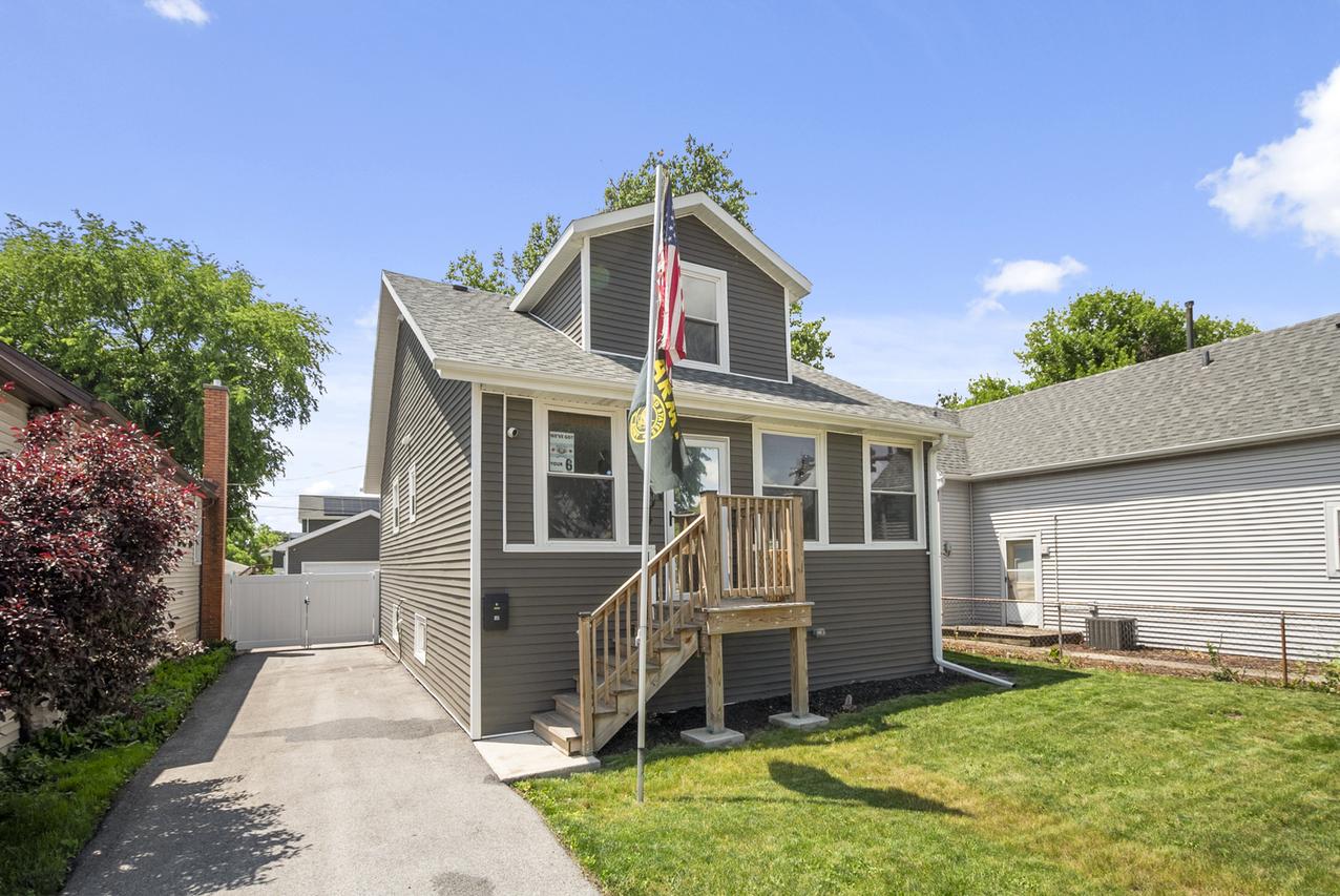 10904 S Kedzie Ave., Chicago, IL 60655