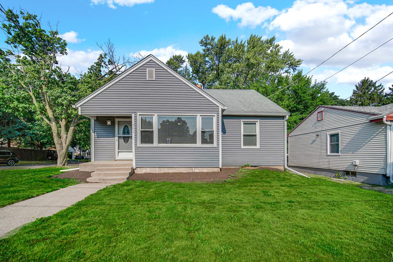 702 N Independence Ave., Rockford, IL 61101