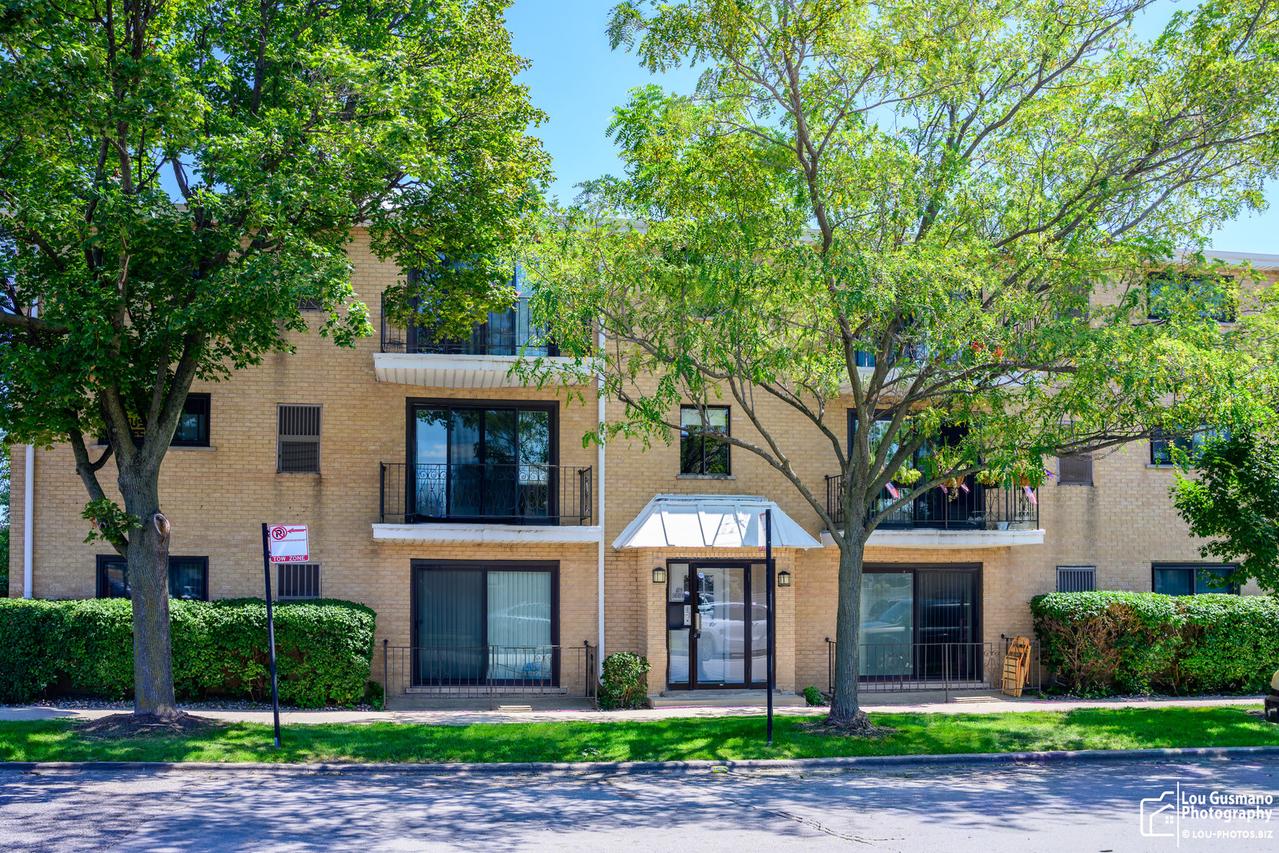 6019 S Archer Ave. #3S, Chicago, IL 60638