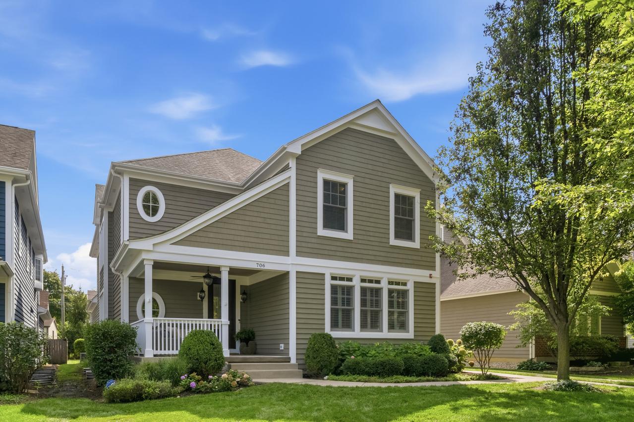 709 E Sunnyside Ave., Libertyville, IL 60048