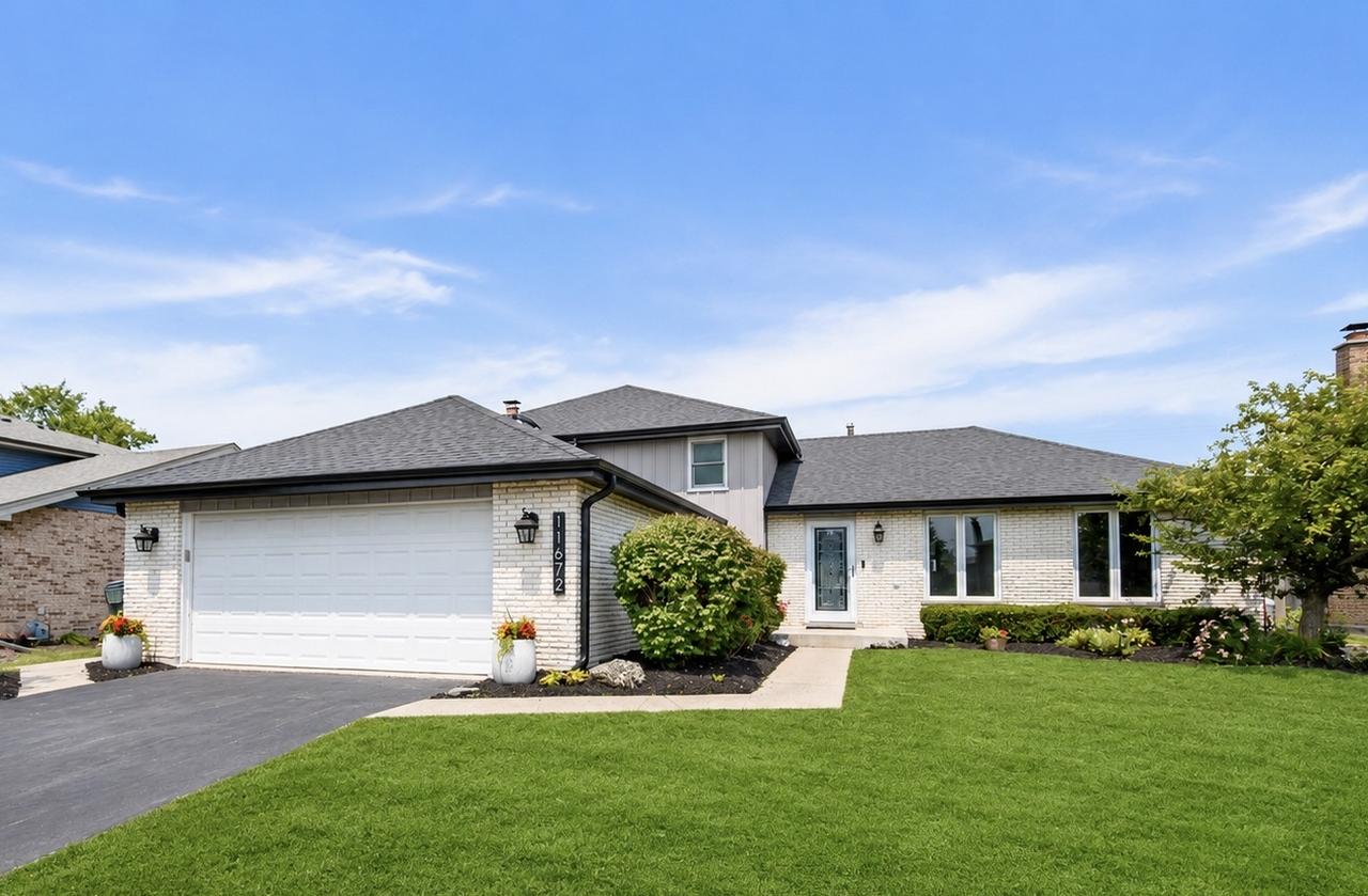 11672 Glenview Dr., Orland Park, IL 60467
