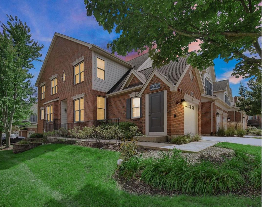 22 Red Tail Dr., Hawthorn Woods, IL 60047