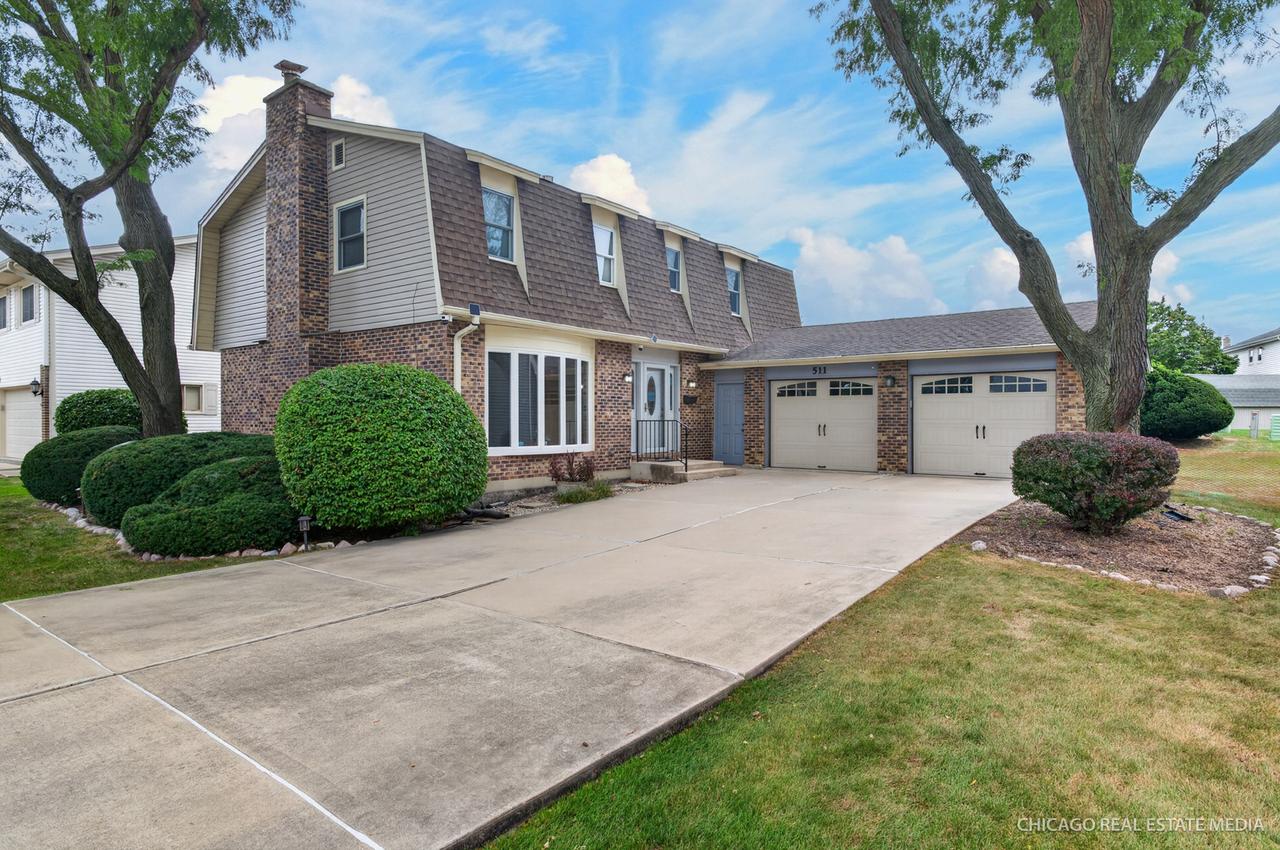 511 Cottonwood Ln., Schaumburg, IL 60193