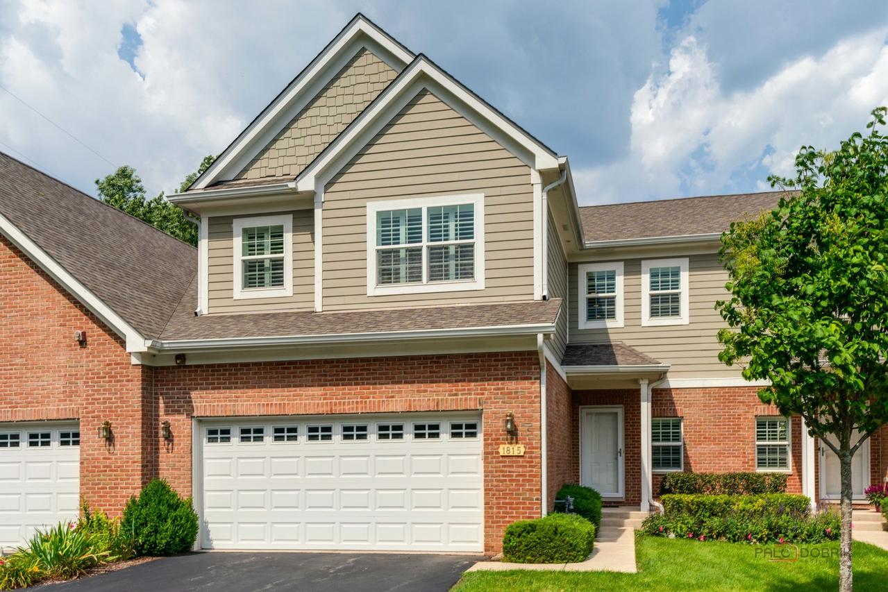 1815 Torrey Pkwy., Libertyville, IL 60048