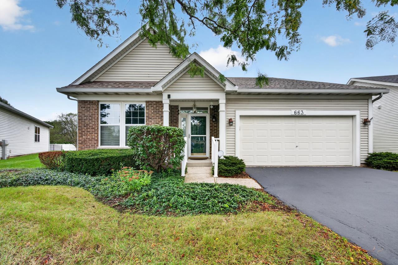 663 S Mecosta Ln., Romeoville, IL 60446