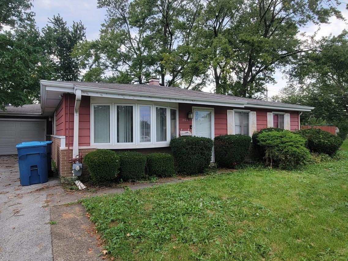 1420 Forest Pl., Calumet City, IL 60409