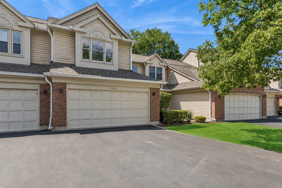 1315 Cheswick Ct. #C, Wheeling, IL 60090