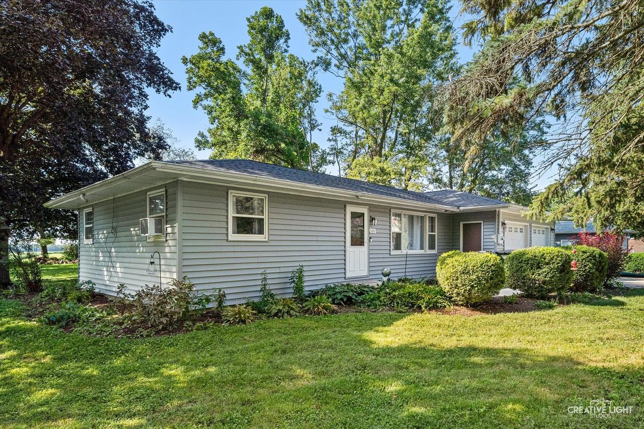 6696 Chicago Rd., Yorkville, IL 60560