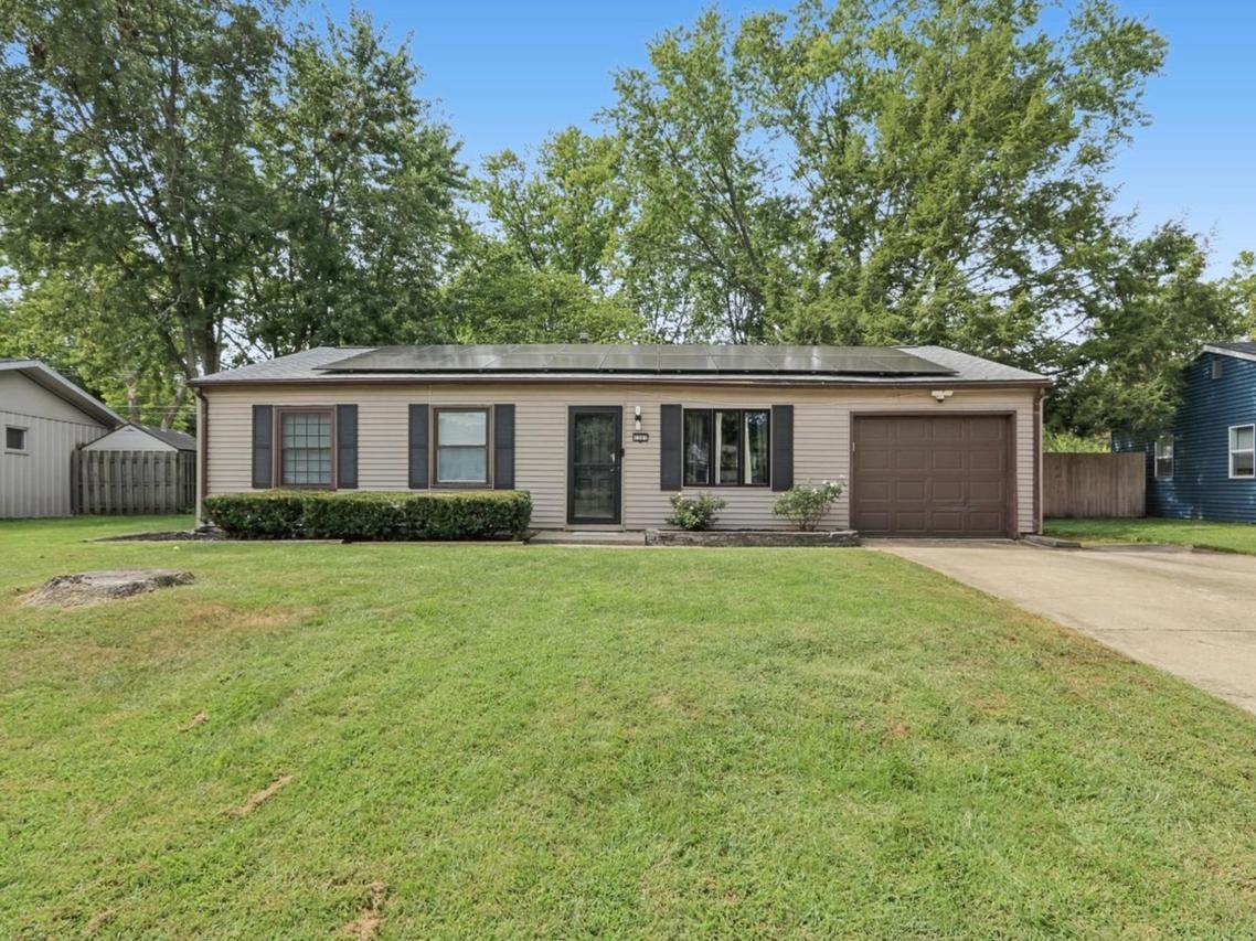 1307 Briarwood Dr., Champaign, IL 61821