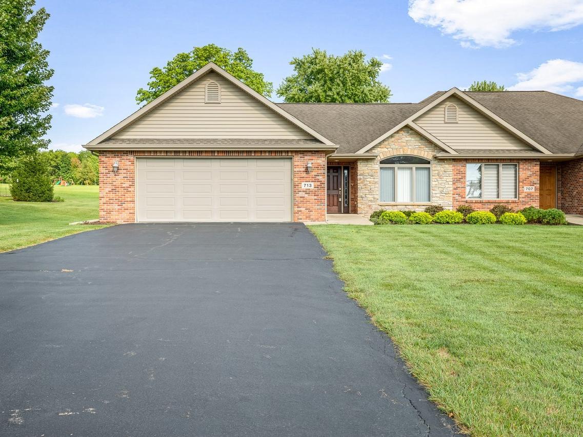 713 Birch St., Byron, IL 61010