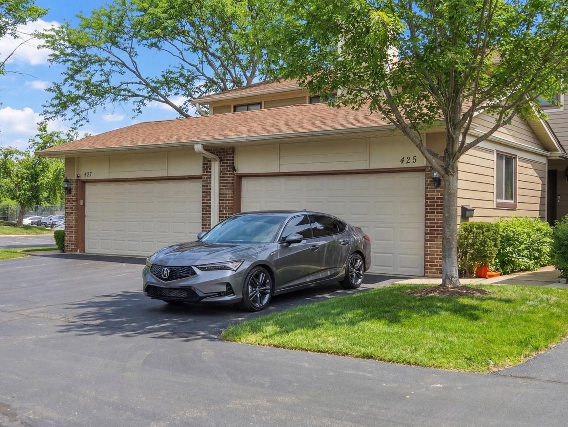 425 E Grouse Ln., Deerfield, IL 60015