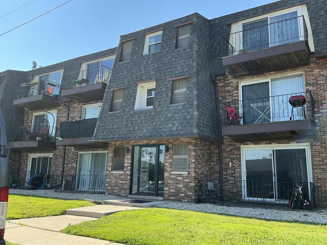 6405 W Home Ave. #3A, Worth, IL 60482