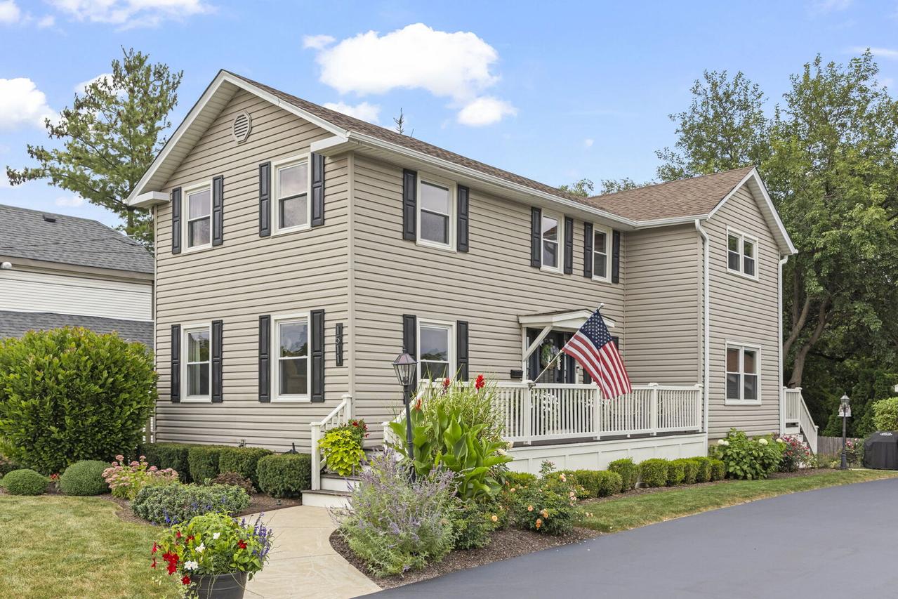 1511 Avery Ave., Wheaton, IL 60187