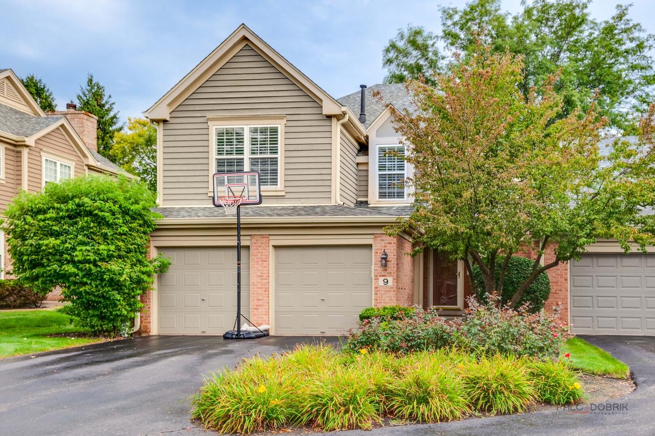 9 Ashford Ct., Lincolnshire, IL 60069
