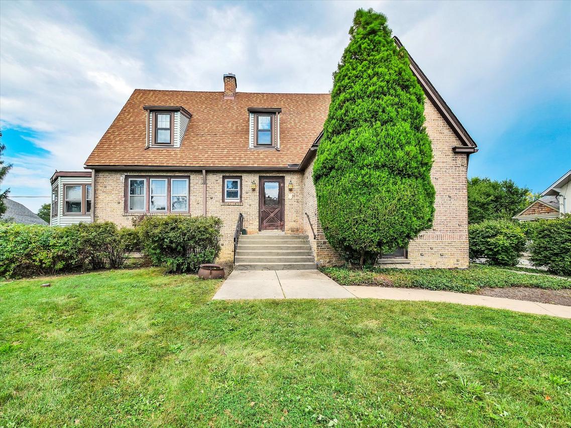 2610 Park Ln., Glenview, IL 60025
