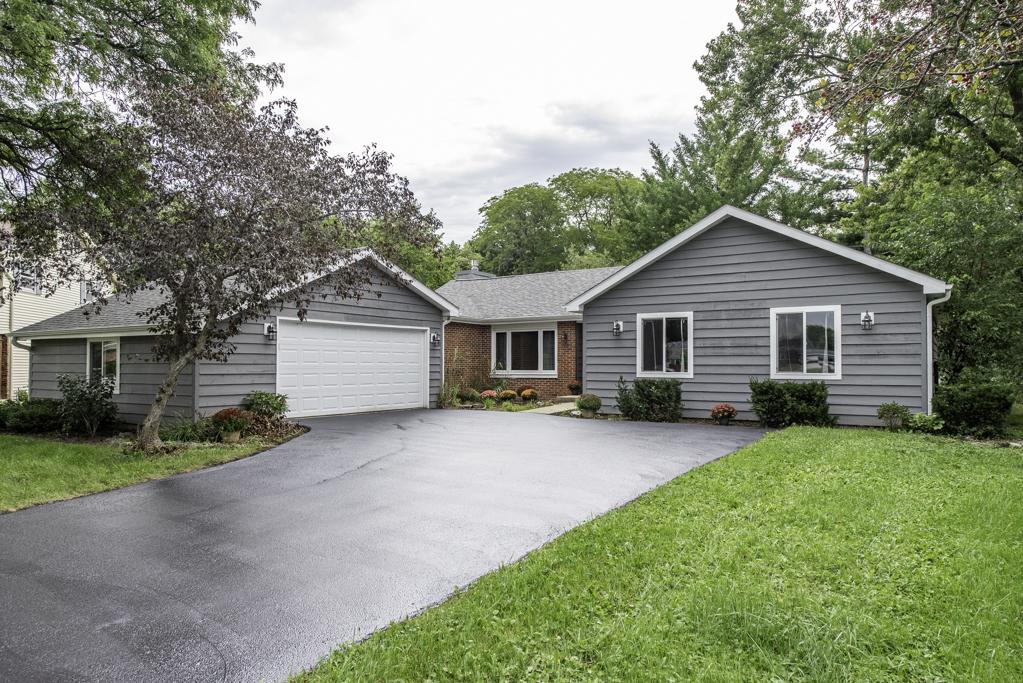 579 Phillips Cir., Antioch, IL 60002
