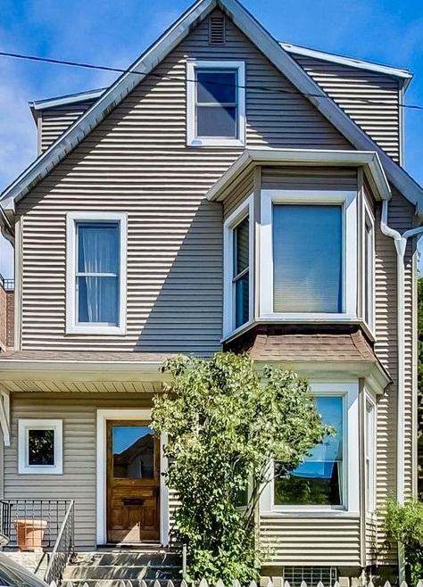 1726 W Henderson St., Chicago, IL 60657