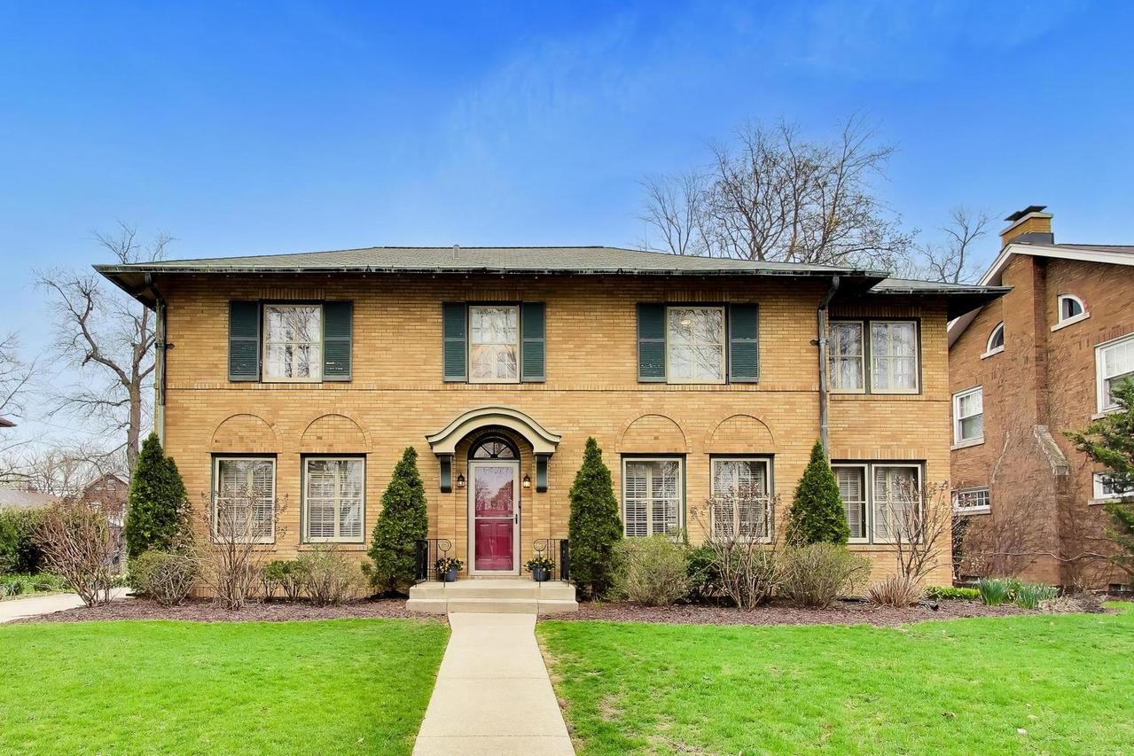 10041 S Hoyne Ave., Chicago, IL 60643