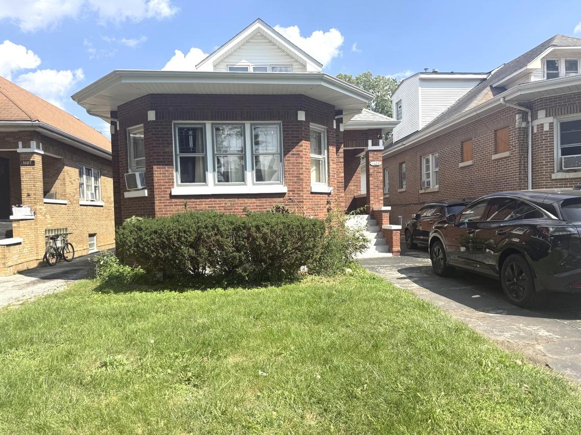 1103 N 8th Ave., Maywood, IL 60153