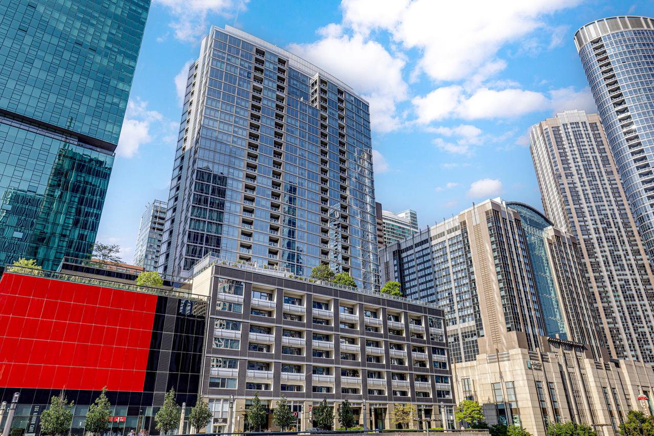 240 E Illinois St. #1102, Chicago, IL 60611