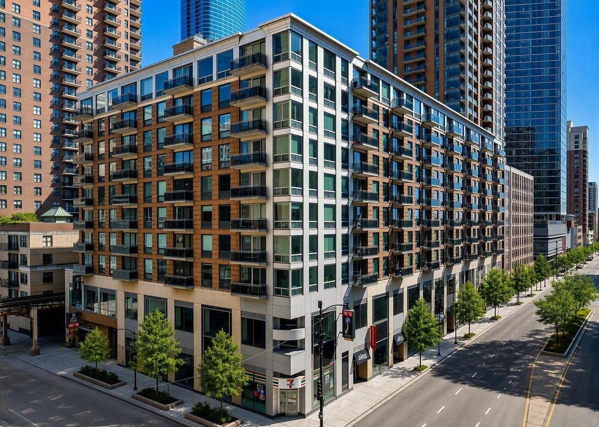 1 E 8th St. #605, Chicago, IL 60605