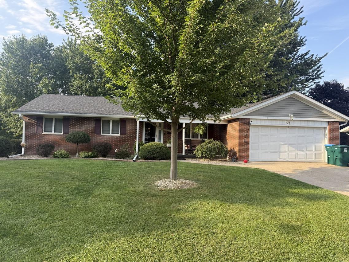939 Stover Ave., Milledgeville, IL 61051