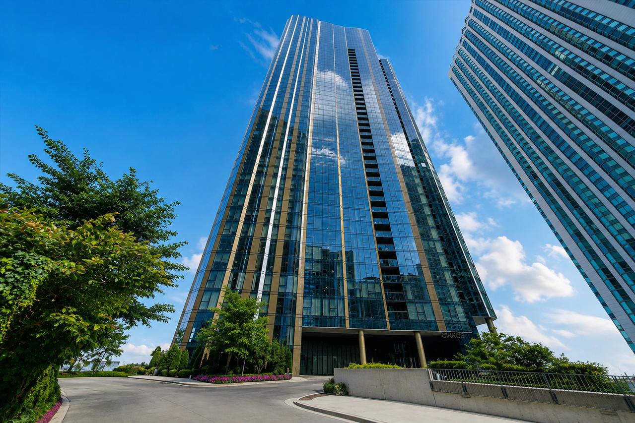 211 N Harbor Dr. #3605, Chicago, IL 60601