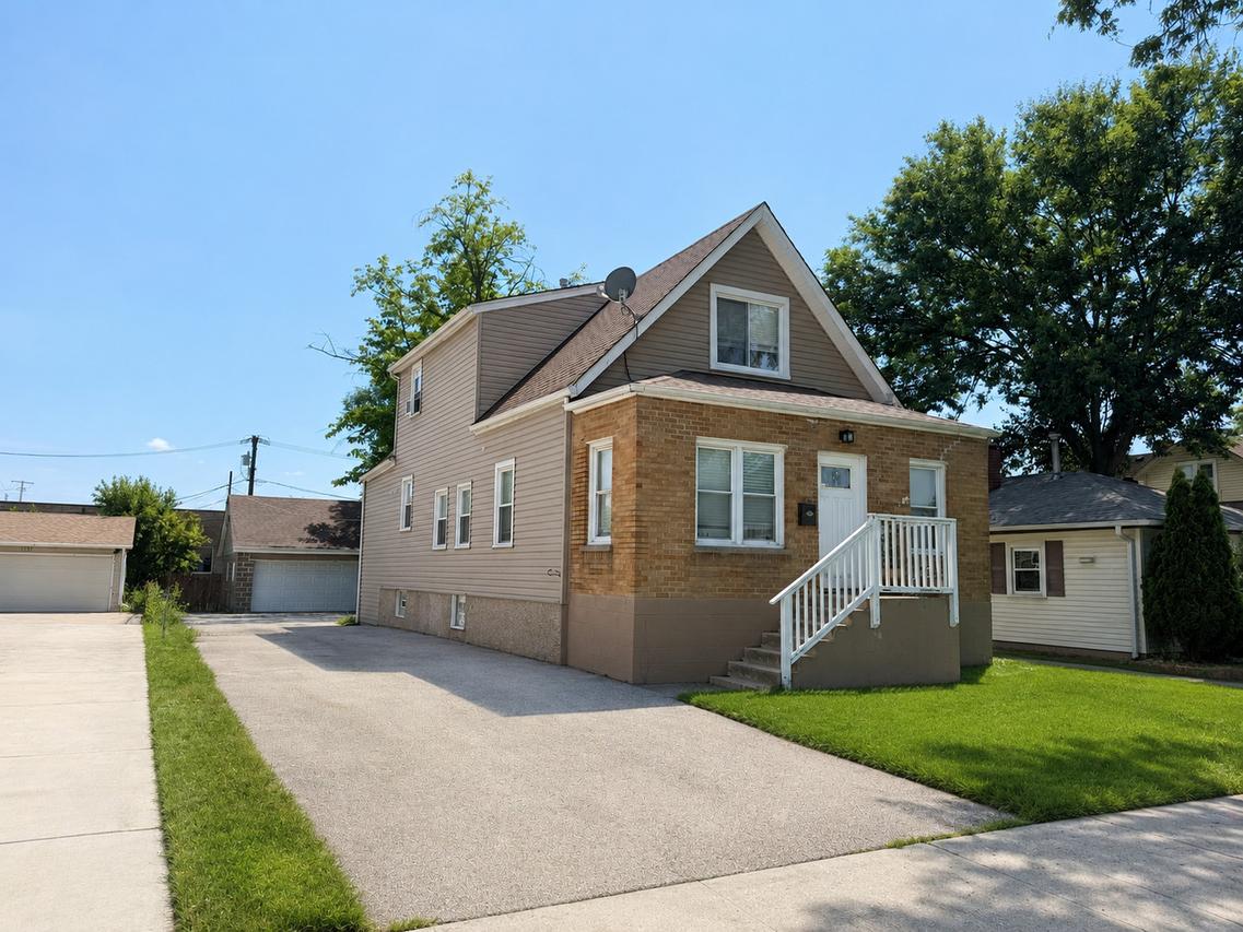 8019 46th St., Lyons, IL 60534