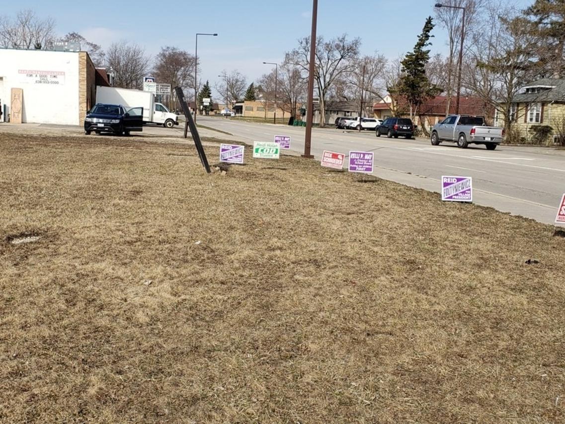935 E Saint Charles Rd., Lombard, IL 60148